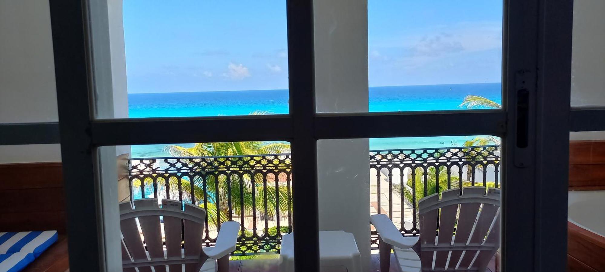 Hotel & Museo Casa Turquesa Cancun Exterior photo
