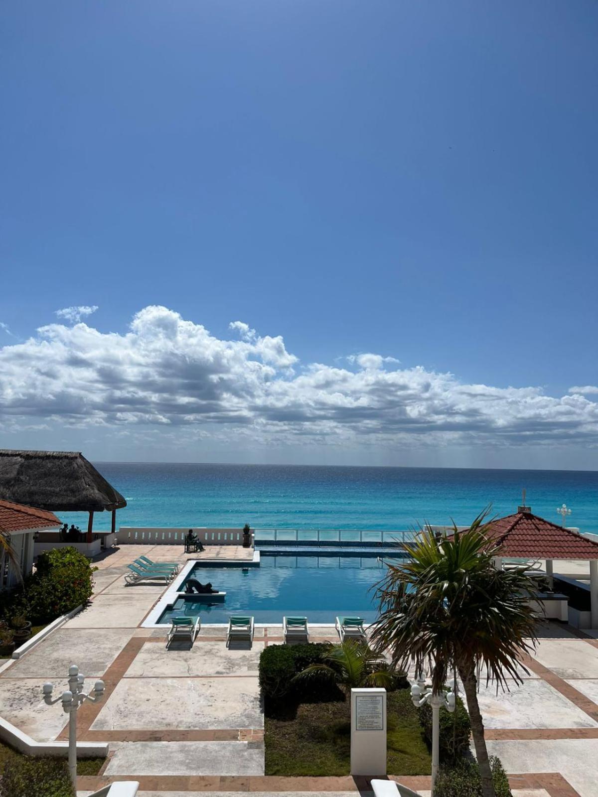 Hotel & Museo Casa Turquesa Cancun Exterior photo